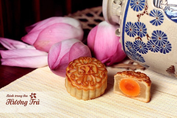 Nướng dẻo sen xát trứng muối hạt dưa (1 trứng) 230g